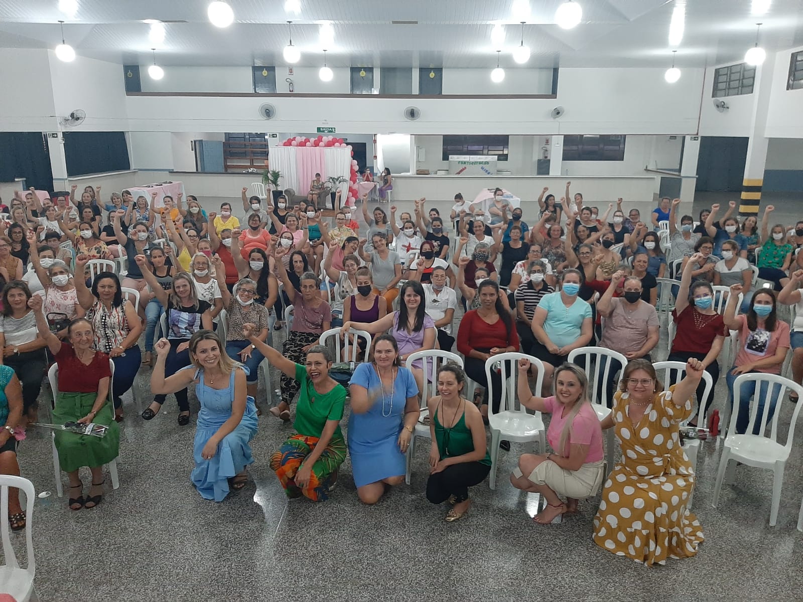 Palestra lota salão paroquial de Boa Vista da Aparecida